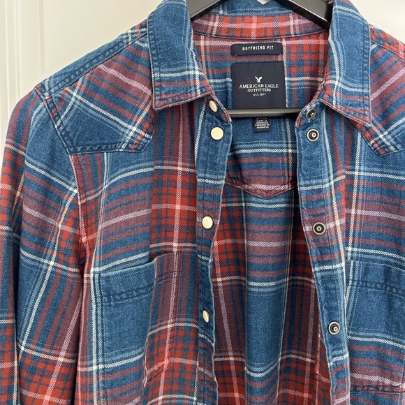 American Eagle Outfitters Plaid Button Down Shirt - Picture 2 of 4